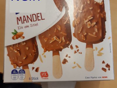 Raupys und Elias heutiges Menü: „Eis am Stiel“
