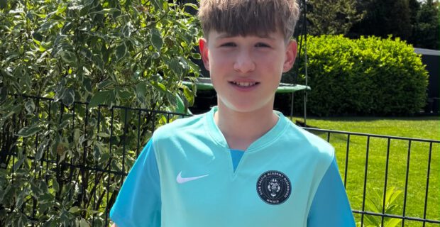 Auswahlspieler kickt in London